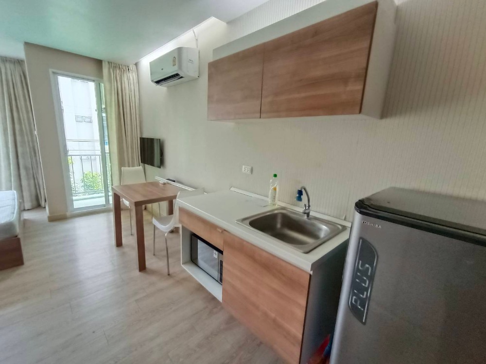 ให้เช่าคอนโดรัชดา ห้วยขวาง : ให้เช่าคอนโด เอมเมอรัลด์ เรสซิเดนท์ รัชดาชั้น 4 ตึก C ขนาด 23 ตร.ม สตูดิโอ 1 ห้องน้ำ #1995#