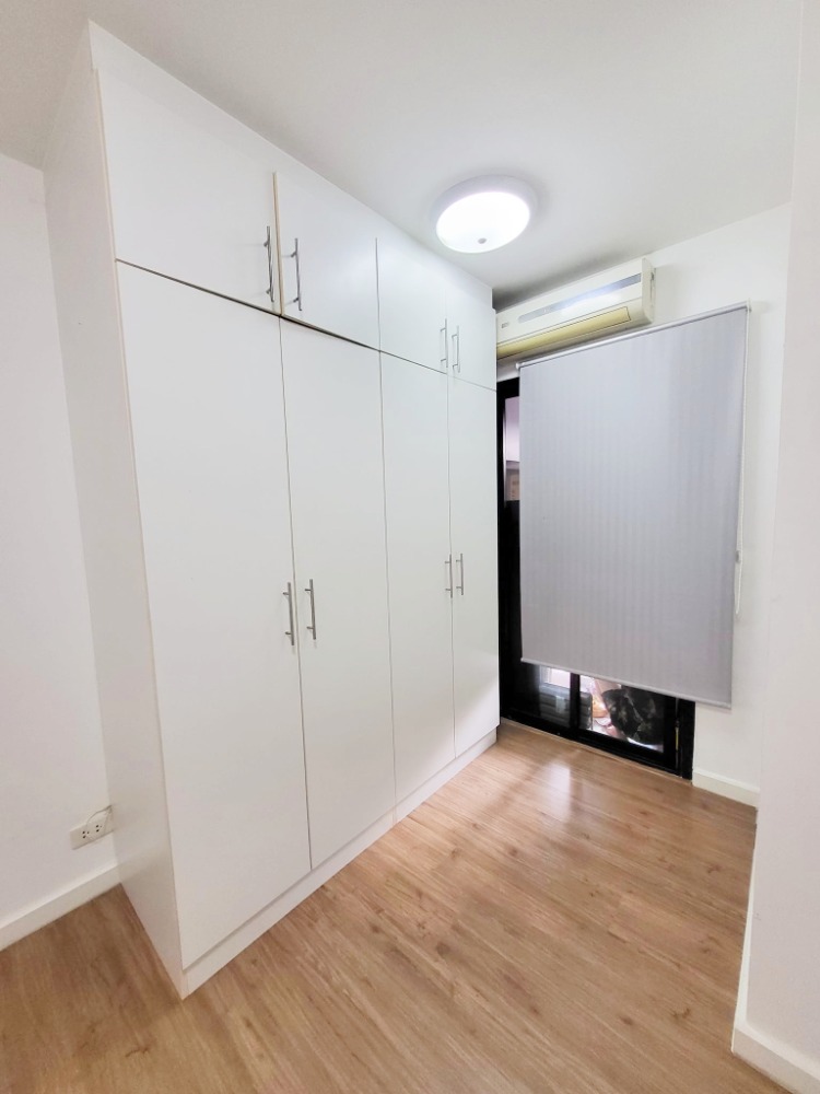 ขายคอนโดแจ้งวัฒนะ เมืองทอง : ขาย ไอคอนโด งามวงศ์วาน 2 ขนาด 1 ห้องนอน 27.35 ตรม. ห้องเรียบร้อย เดินทางสะดวก ใกล้ MRT แยกติวานนท์ และกระทรวงสาธารณสุข