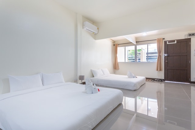 For RentHouseChiang Mai : Rent town house 1 story 20 sq.w. in Mahidol alley 1 Muaeng Chiang Mai (ALP-C-2003005)