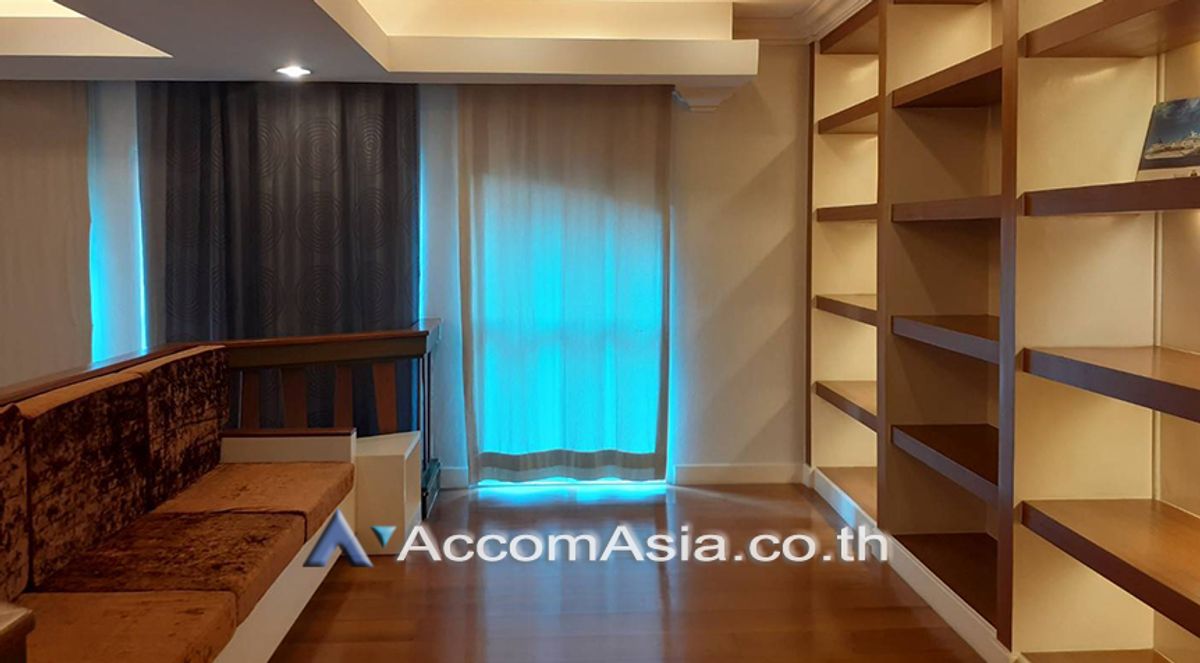 ให้เช่าทาวน์โฮมสุขุมวิท อโศก ทองหล่อ : 🔼AccomA🔽 Pet friendly 4 Bedrooms House for Rent in Sukhumvit, BTS Thong Lo at Baan Klang Krung Thonglor (AA26733)