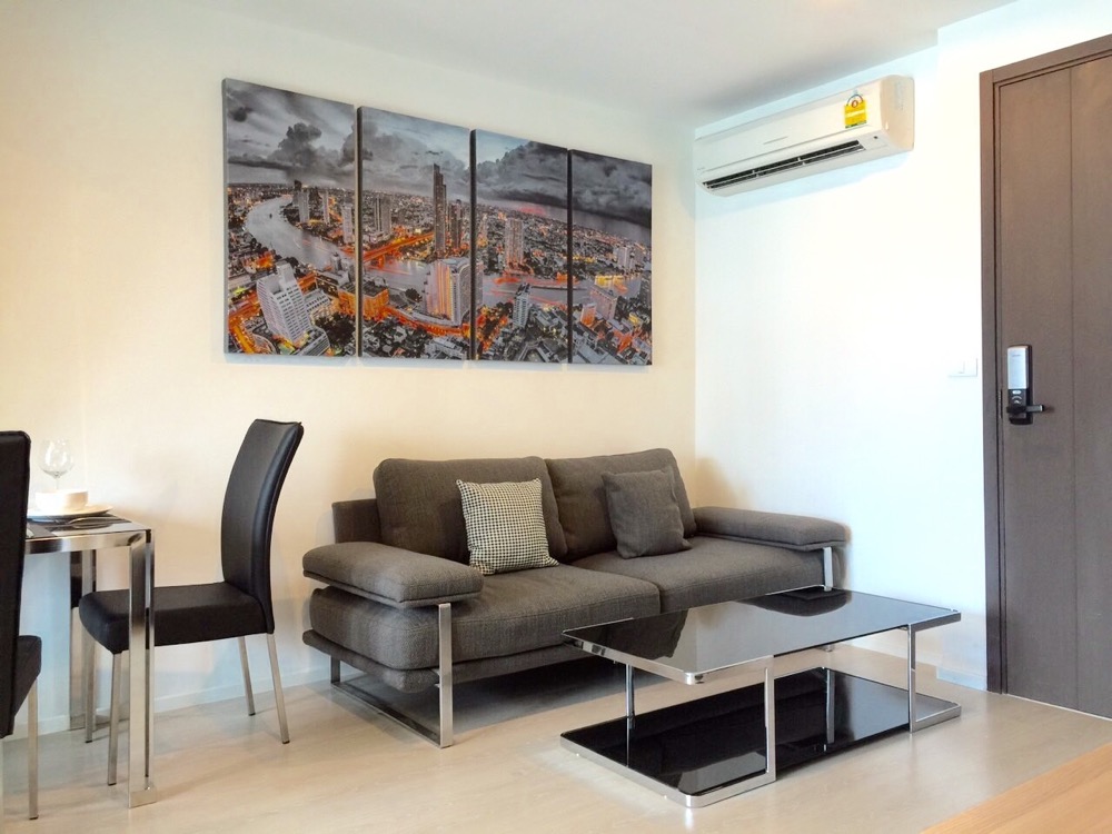 For RentCondoSathorn, Narathiwat : for rent Rhythm sathorn naratiwas 1 bed special deal !! ❤️