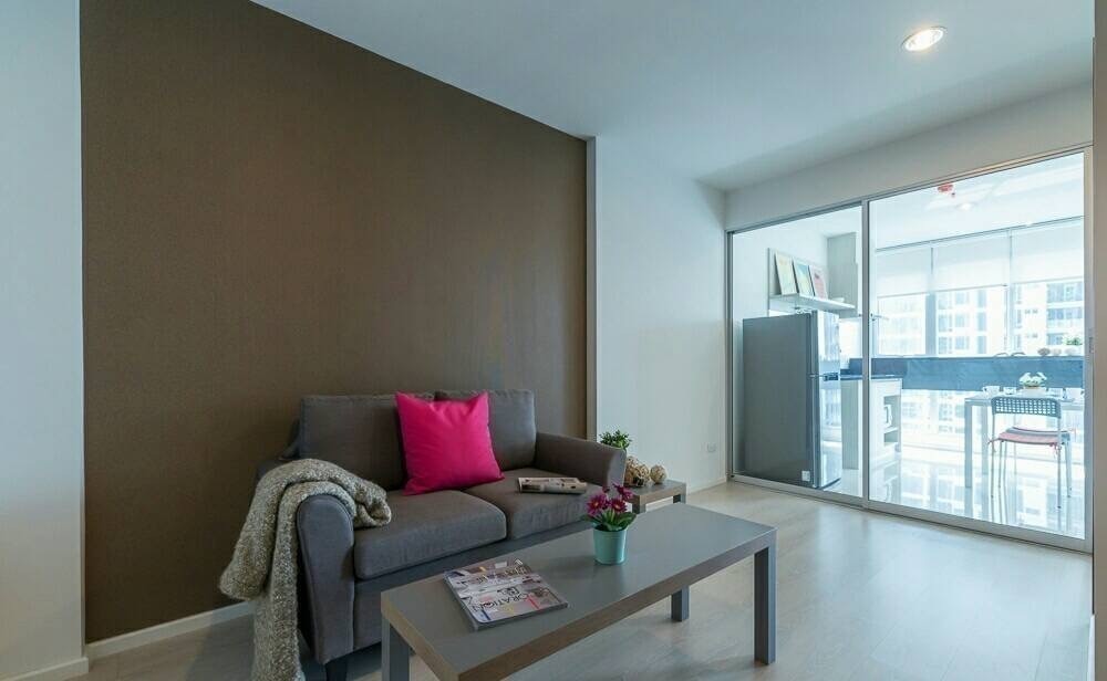 For RentCondoSathorn, Narathiwat : for rent rhythm sathorn naratiwas 1 bed special deal !! nice room ❤️