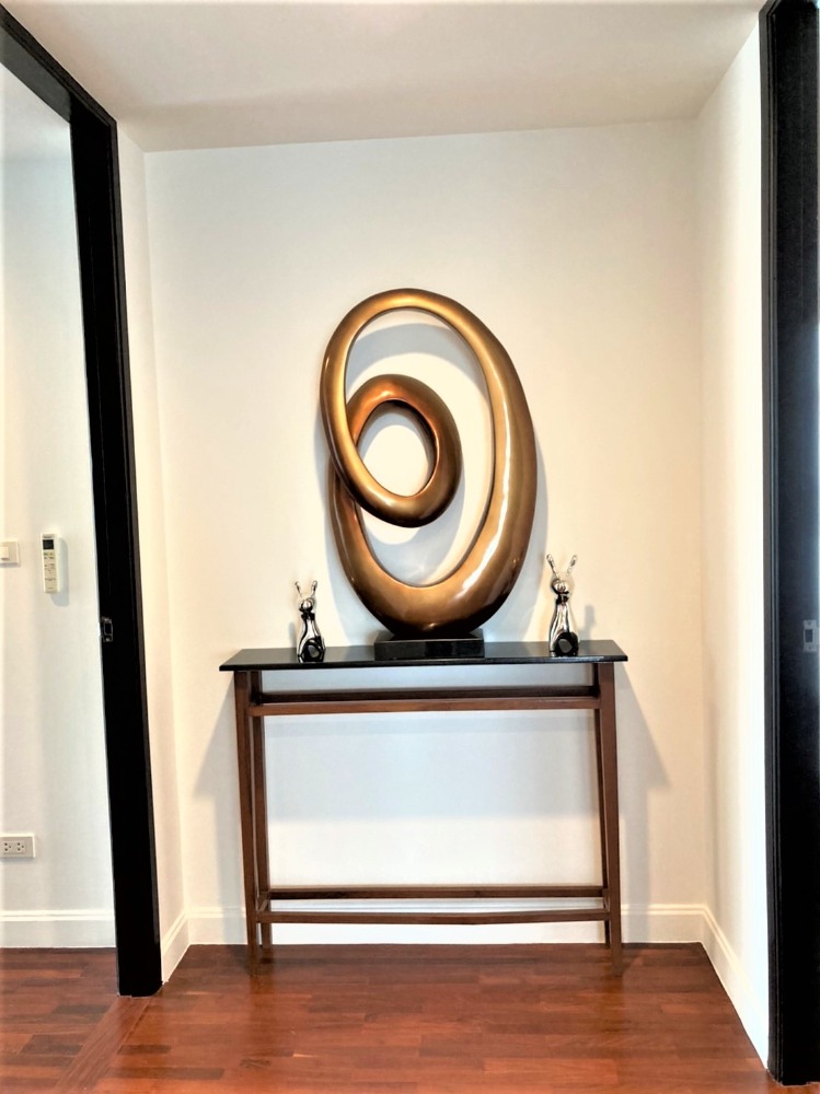 For RentCondoSathorn, Narathiwat : #PetFriendly Sathorn Gallery Residences Silom Area, large Unit 270sqm.  Rent 120,000Baht.