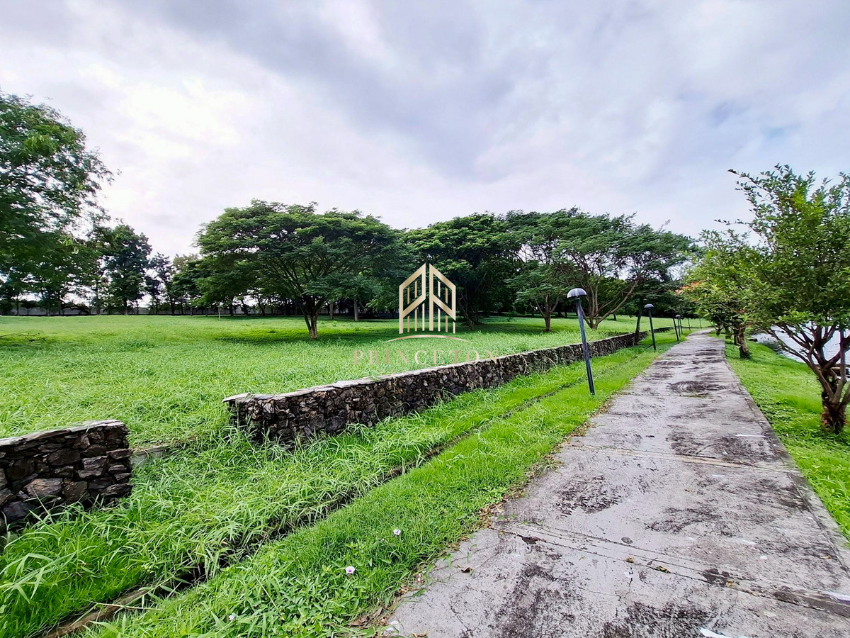 For SaleLandLadkrabang, Suwannaphum Airport : Land for sale next to the lake 1 rai in Prime Nature Villa 📞092-4252445