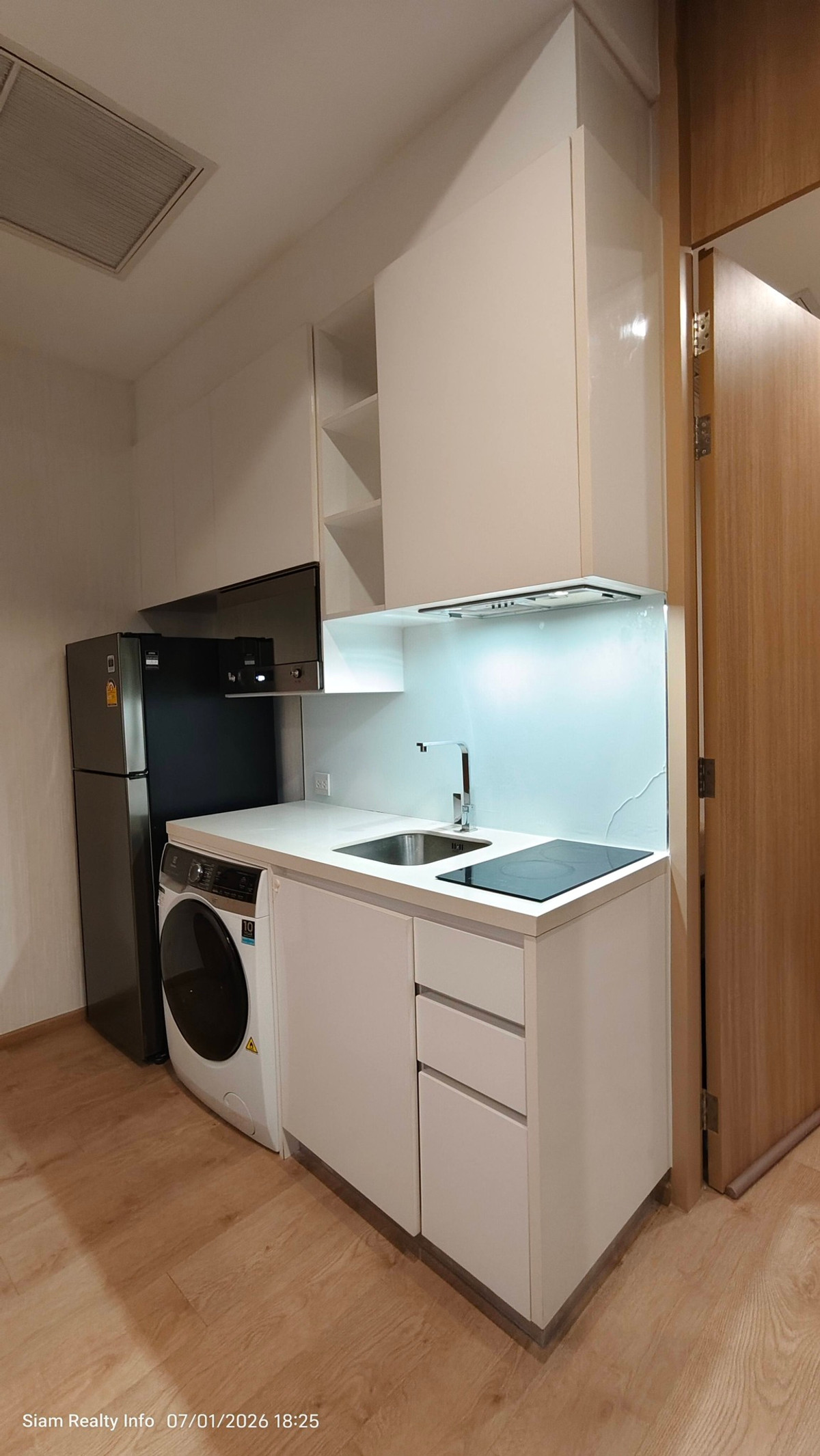 ให้เช่าคอนโดสุขุมวิท อโศก ทองหล่อ : โนเบิล บี19 Noble BE19 คอนโดให้เช่า สุขุมวิท19 ใกล้ BTS อโศก MRT สุขุมวิท