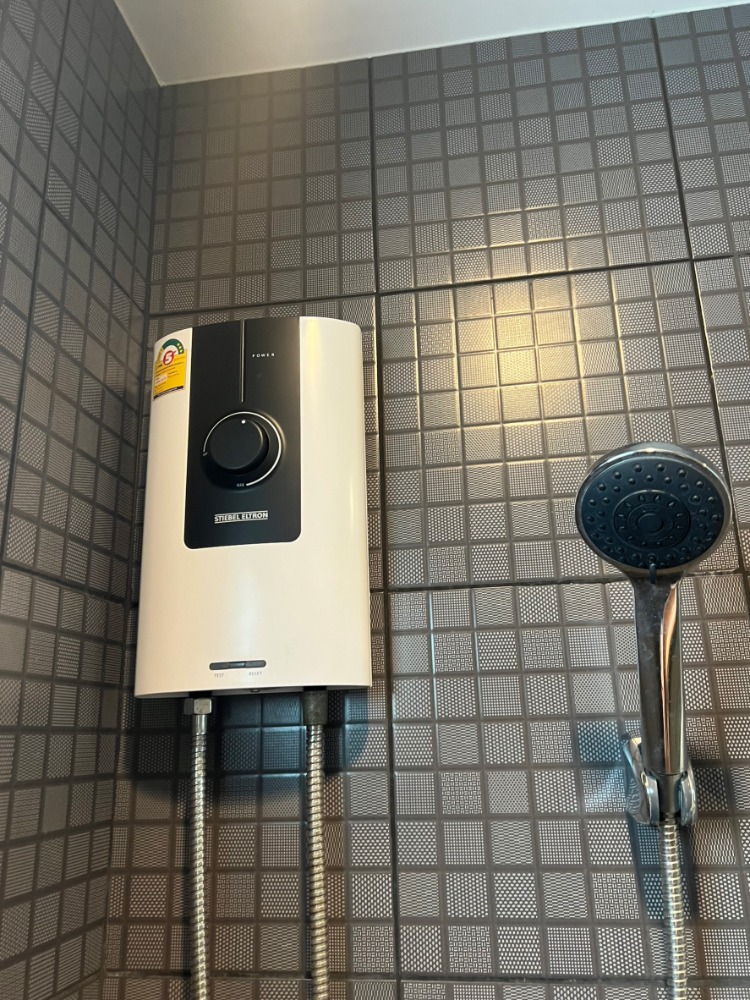 For SaleCondoSamut Prakan,Samrong : [Urgent] Owner Sale Condo IDEO Sukhumvit 115 near BTS Pu Chao and full finished furniture