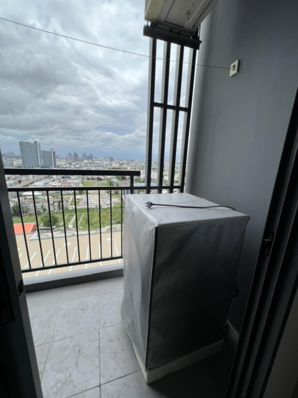 For SaleCondoSamut Prakan,Samrong : [Urgent] Owner Sale Condo IDEO Sukhumvit 115 near BTS Pu Chao and full finished furniture