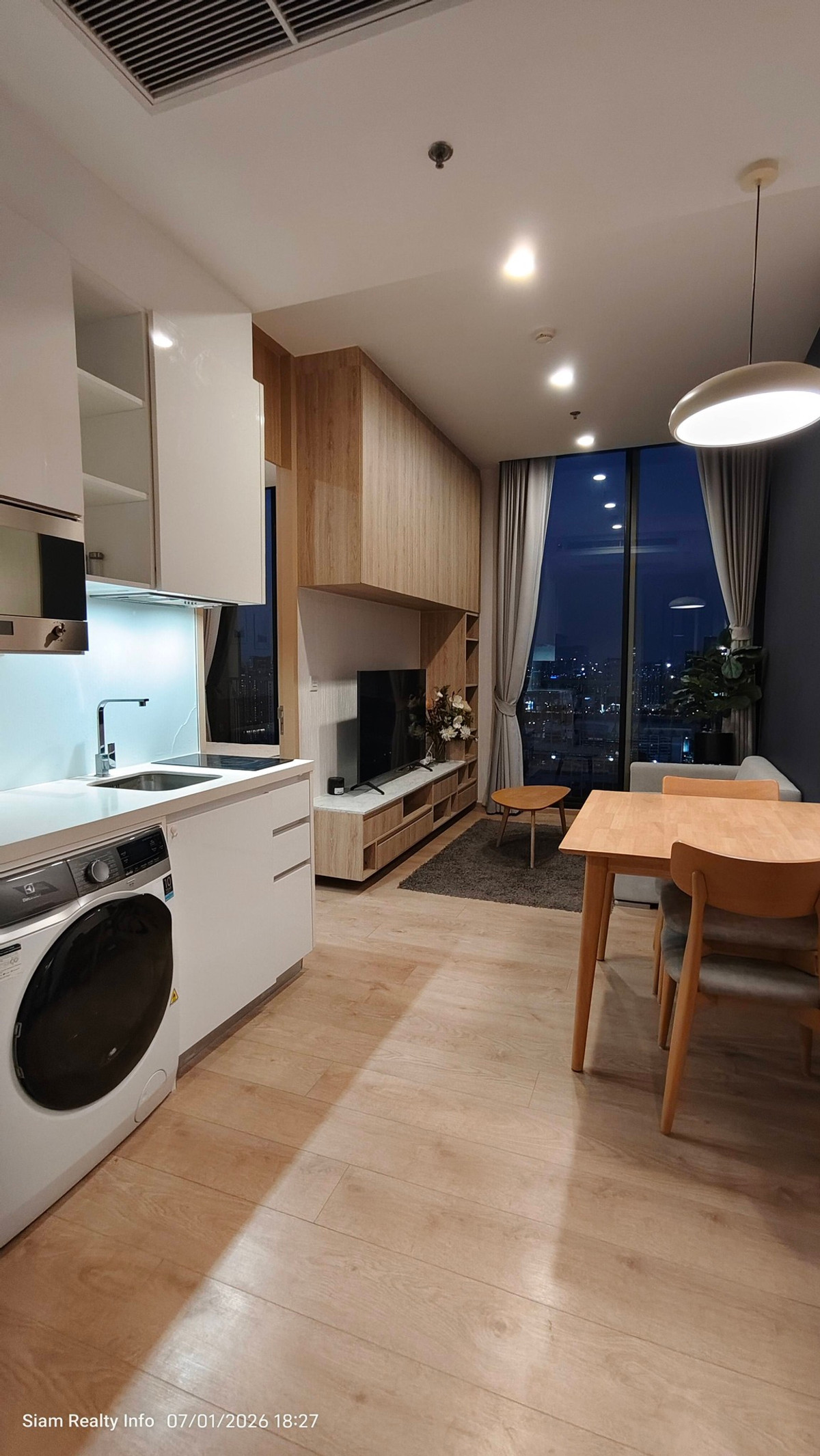 ให้เช่าคอนโดสุขุมวิท อโศก ทองหล่อ : โนเบิล บี19 Noble BE19 คอนโดให้เช่า สุขุมวิท19 ใกล้ BTS อโศก MRT สุขุมวิท