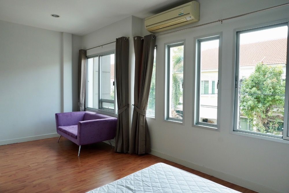 For RentTownhomeNonthaburi, Bang Yai, Bangbuathong : 🔥Urgent for rent🔥 Townhouse Vista 180 Ratchavipha, Phibulsongkram Road, 3 bedrooms, 3 bathrooms, near King Mongkut's University of Technology North Bangkok ❗