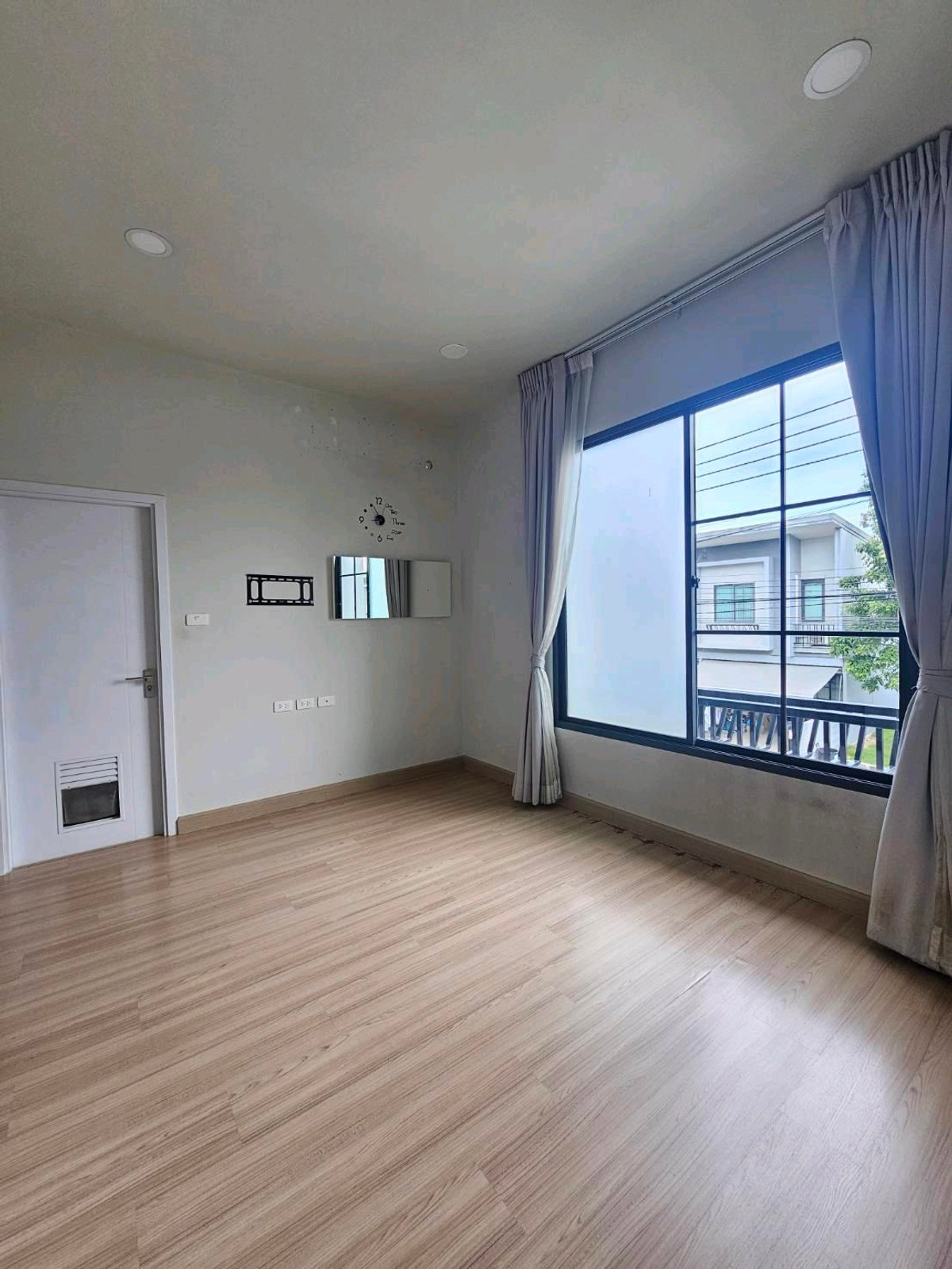 For SaleTownhomeBangna, Bearing, Lasalle : Britannia Mega Town Bangna Bang Kaeo Bua Nakarin Mega Bangna Srinakarin