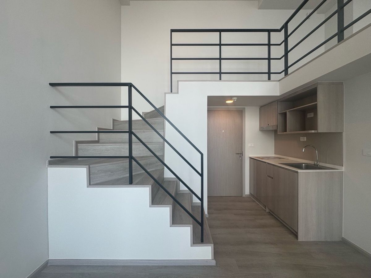 For SaleCondoPinklao, Charansanitwong : High floor Chao Phraya River view room, ideo charan70 project, hybrid room, size 50 square meters, price 5.39 million baht. Interested in viewing the room, call/line: 0646428664 Patch